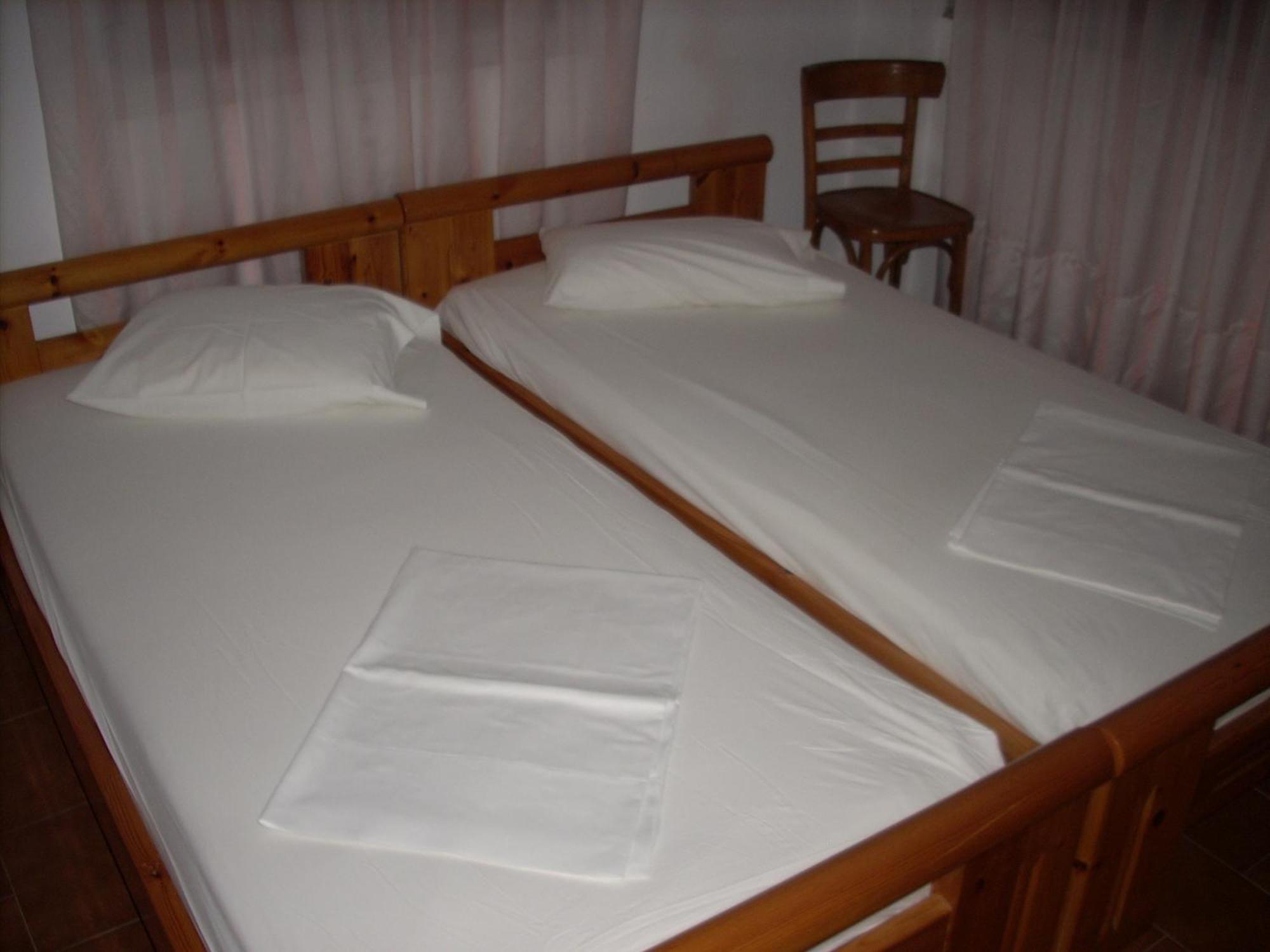 Olympia House Apartment วาธี ภายนอก รูปภาพ